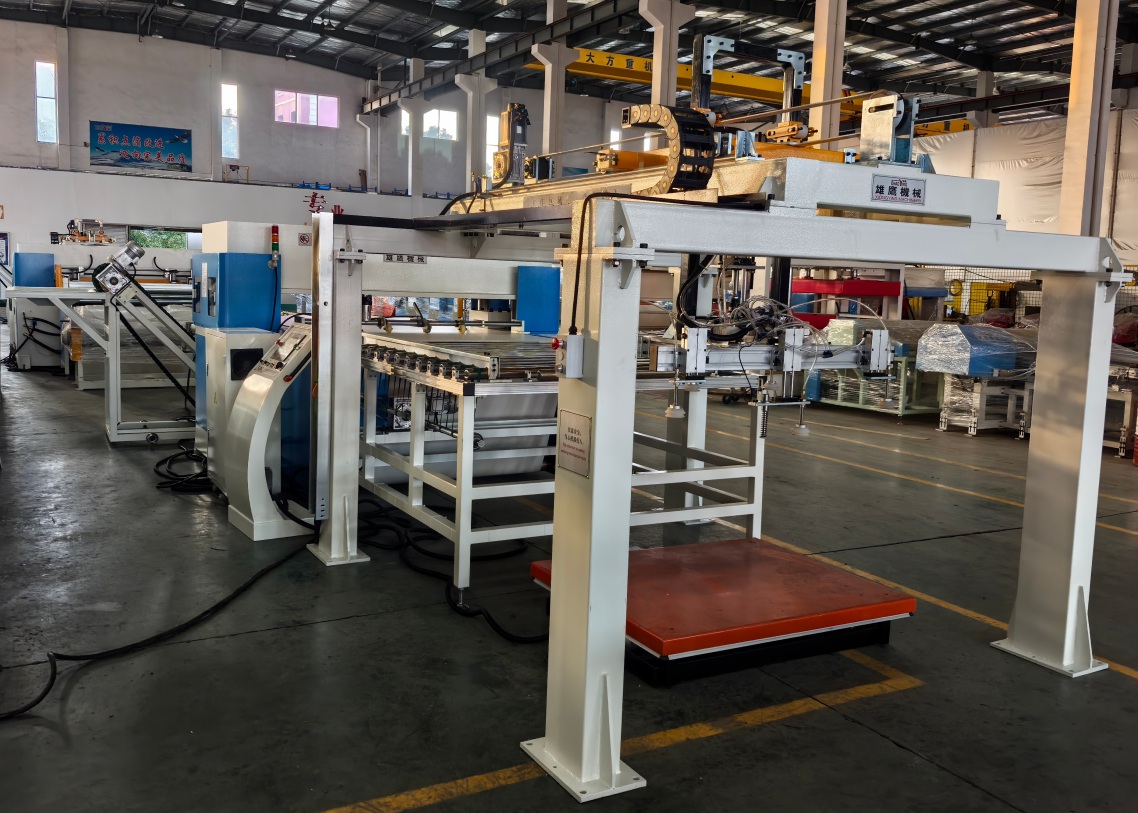 LVT地板裁斷機生產線出口泰國